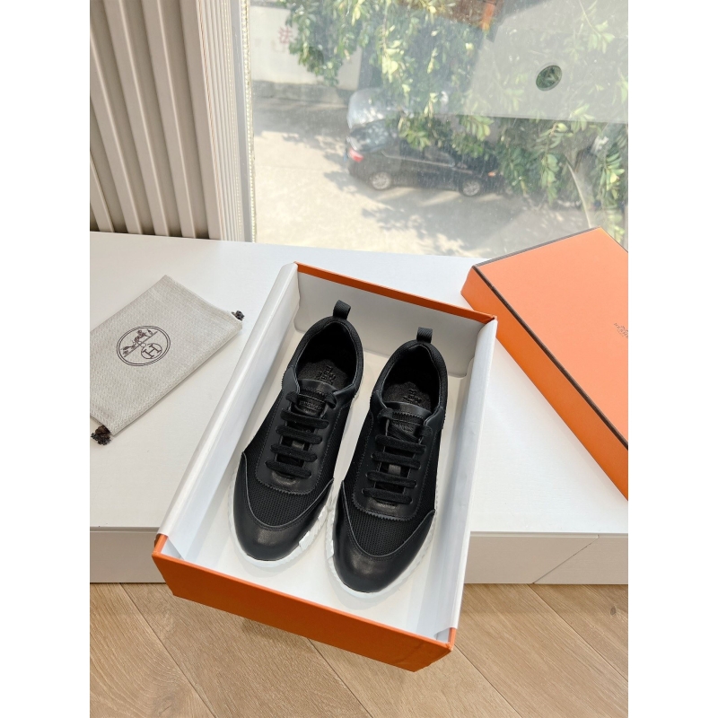 H**mes sneakers